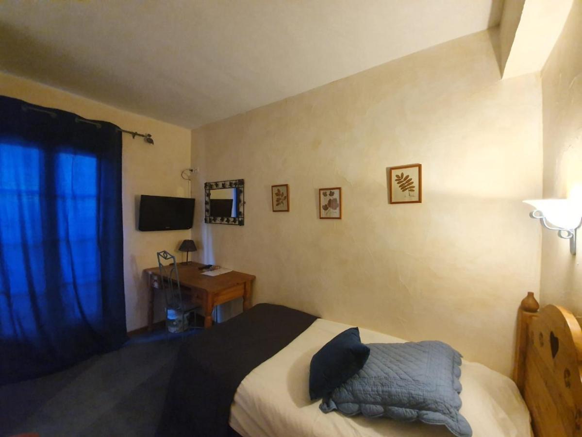 Le Chalet Suisse Hotel